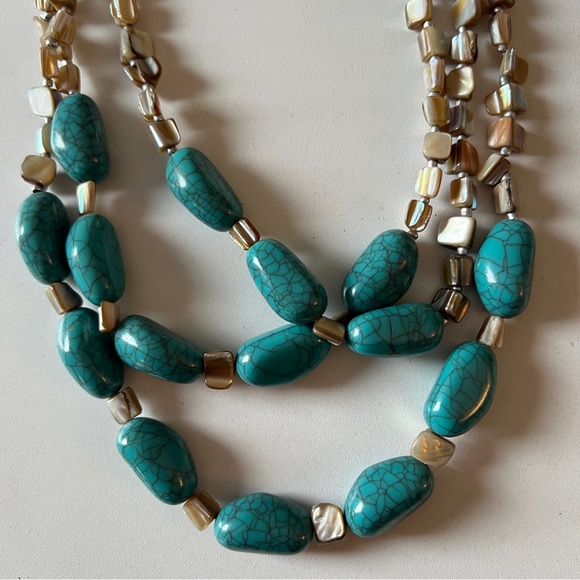 Turquoise Jelly Beans Layered Necklace J32 - Picture 2 of 5